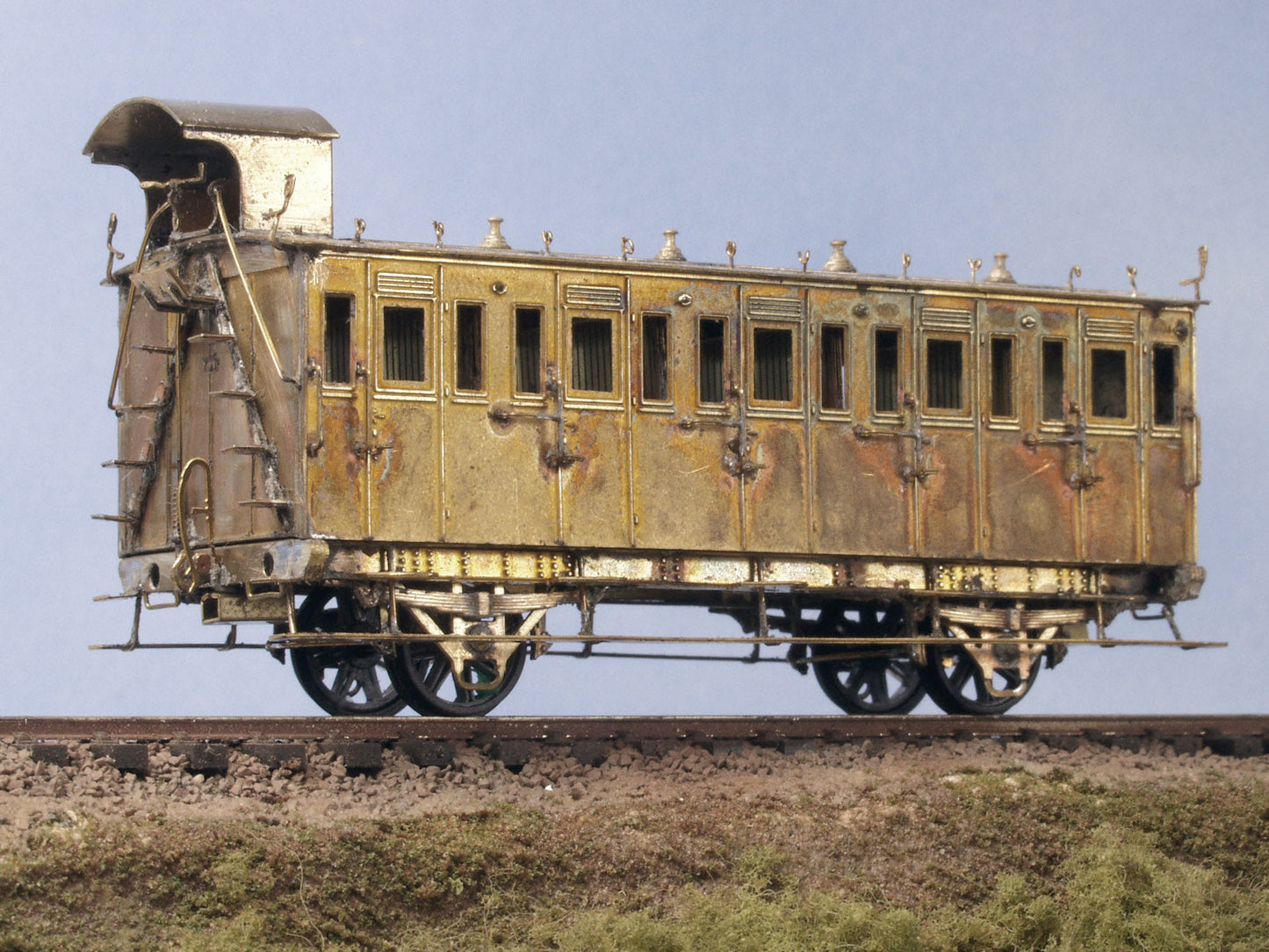 Messing bouwset 3e klasse coupe- of postrijtuig, met / zonder open remzitting NS / SS (1867-1926) Art. M-219