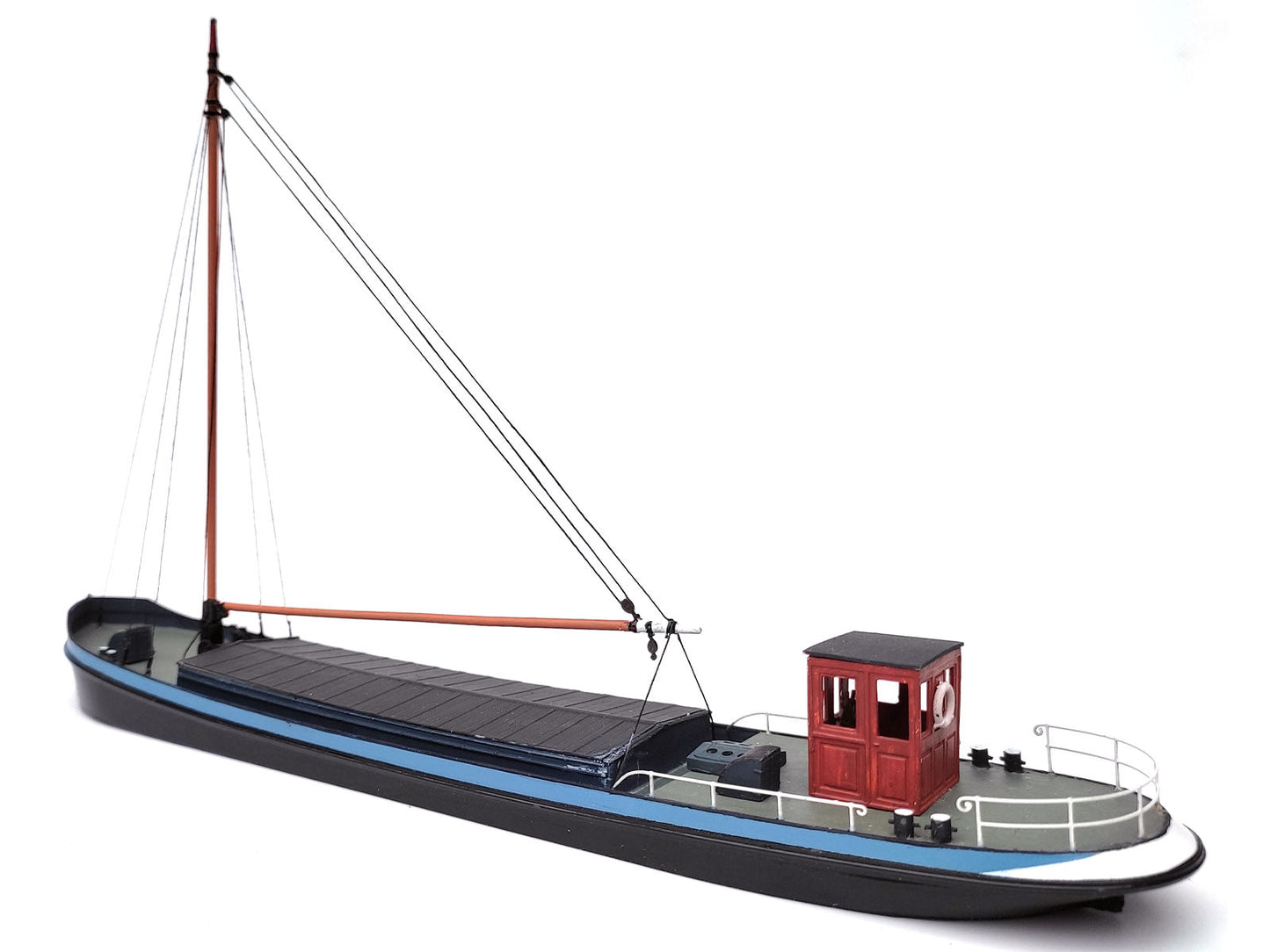 Binnenvaartschip 25m, kunststof bouwset. Art. K-803