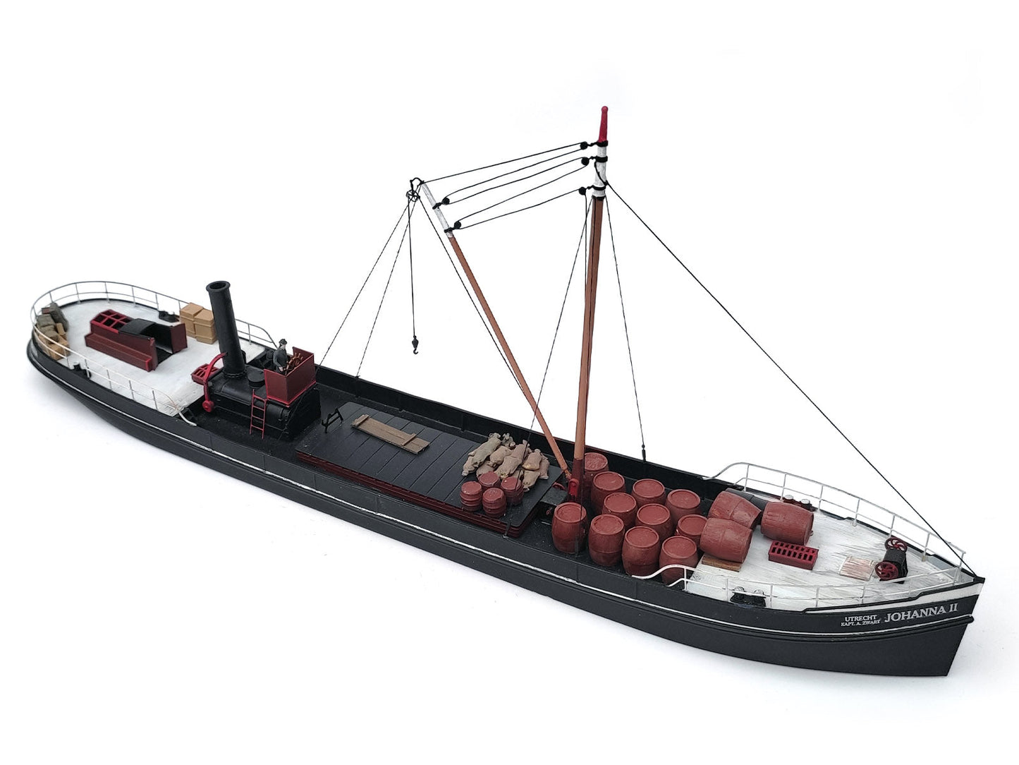 Beurtvaartschip 31m, kunststof bouwset. Art. K-804 en K-805