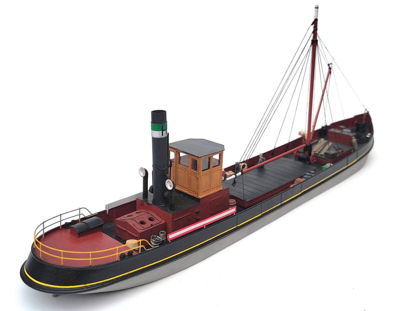 Beurtvaartschip 31m, kunststof bouwset. Art. K-804 en K-805