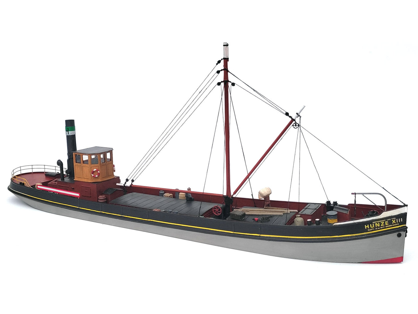 Beurtvaartschip 31m, kunststof bouwset. Art. K-804 en K-805