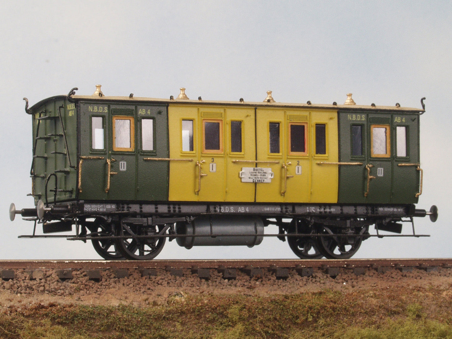 Messing bouwset 1e/2e klasse couperijtuig NS / SS / HSM / NCS / NBDS (1871-1936)  Art. M-225