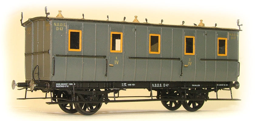 Messing bouwset 4e klasse couperijtuig zonder zijramen NS / NBDS (1905-1933)  Art. M-214